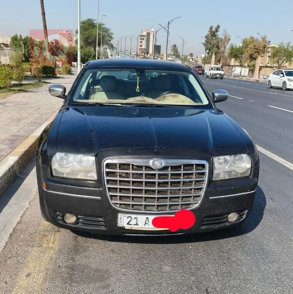 كرايسلر 300